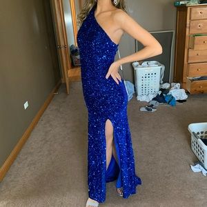 Blue One shoulder prom dress never worn